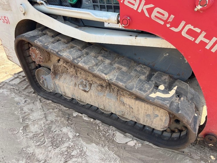 2019-takeuchi-tl8-image-13