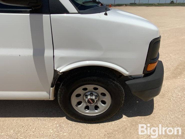 2014-utility-van-image-19