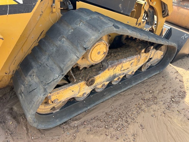 2015-caterpillar-289d-image-18