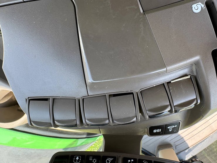 2014-john-deere-8270r-image-59