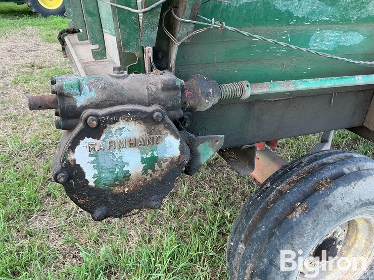 farmhand-forage-wagon-image-17