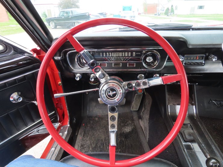 1965-ford-mustang-image-21