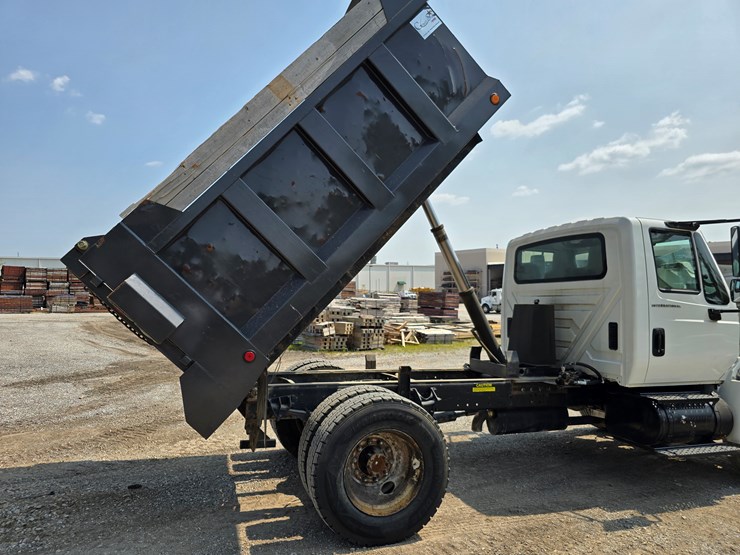 2007-international-durastar-4300-image-109