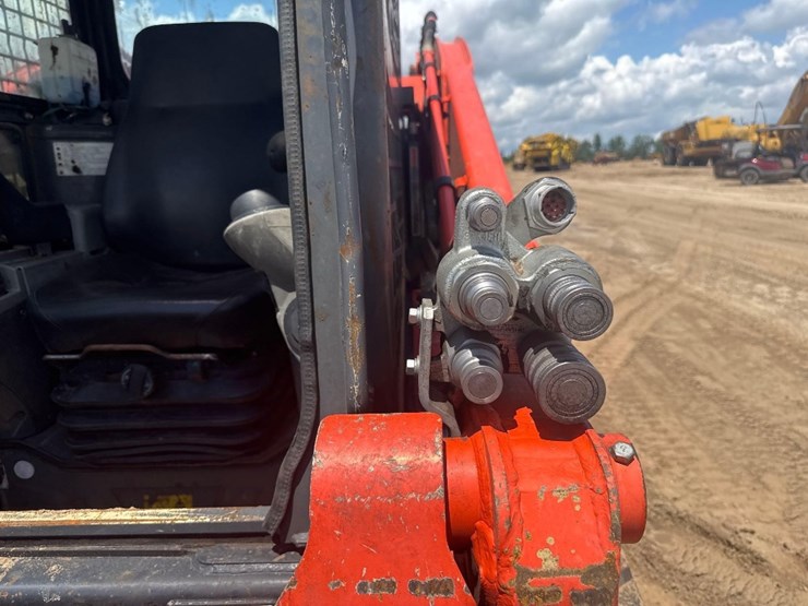 kubota-svl75-2-image-19
