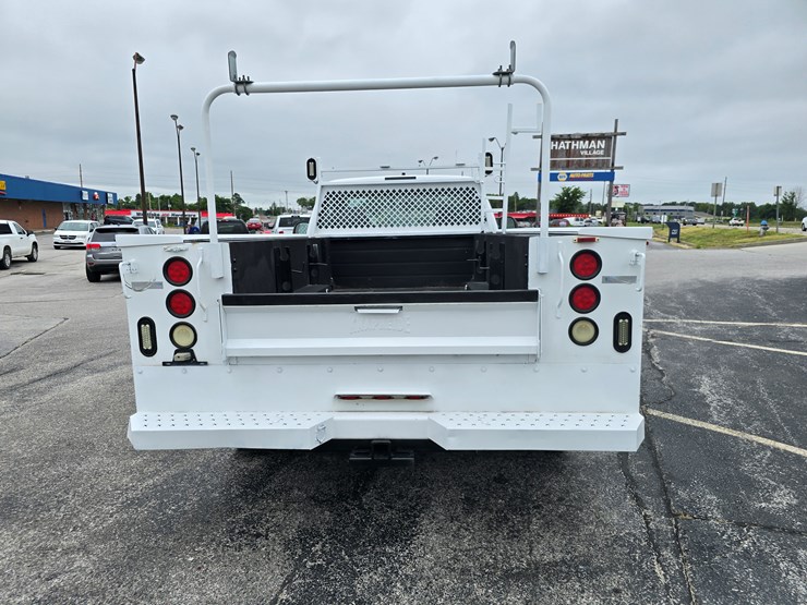 2007-ford-f550-image-22