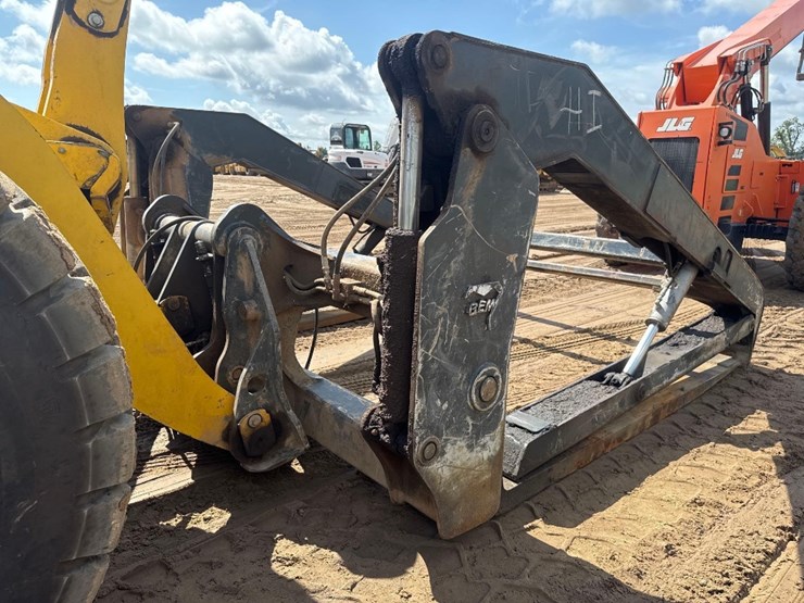 2019-komatsu-wa380-8-image-22