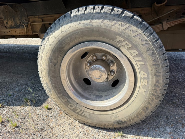 2001-ford-f350-image-16