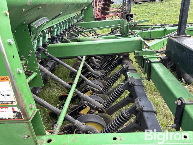 john-deere-750-image-18