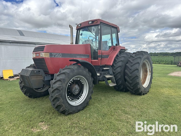 1989-case-ih-7140-image-1