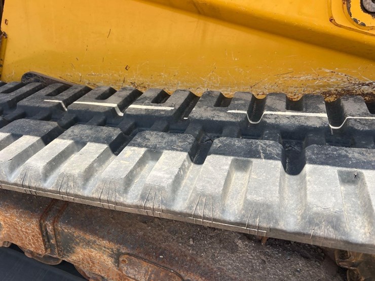 2018-deere-333g-image-25