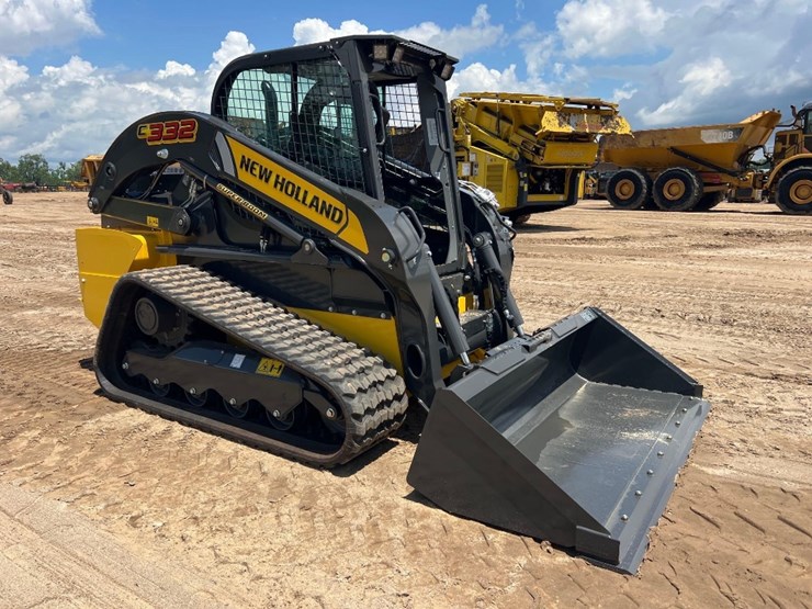 new-holland-c332-image-6