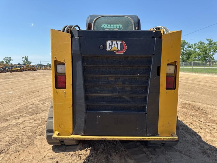 2020-caterpillar-279d3-image-7