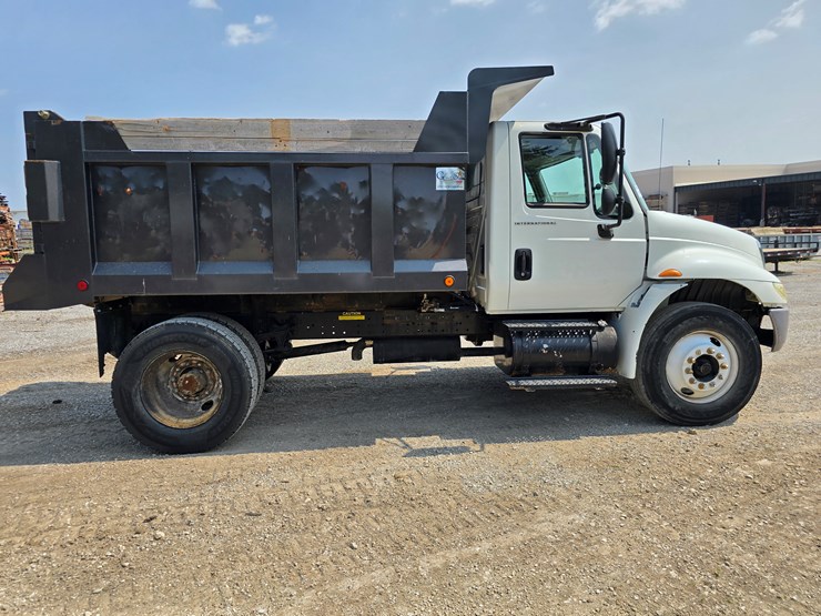 2007-international-durastar-4300-image-36