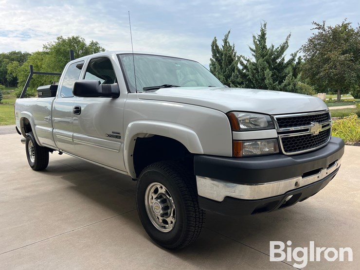 2007-chevrolet-silverado-2500-image-3