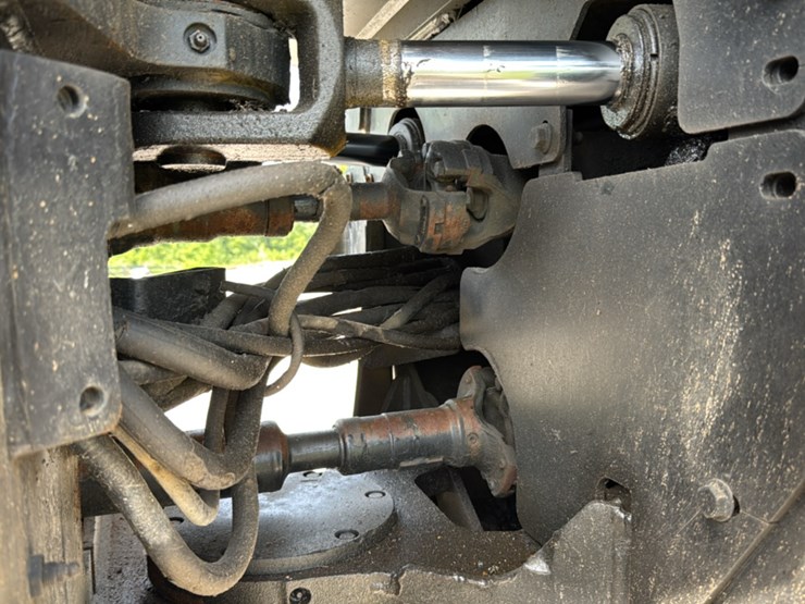 2010-john-deere-2010-image-37