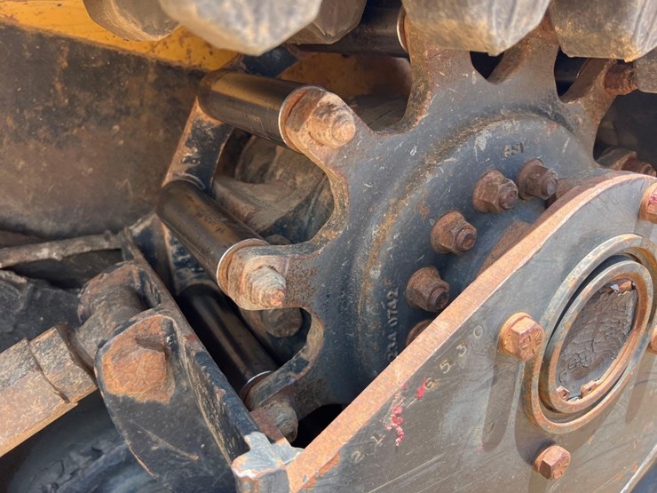 caterpillar-257b-image-10