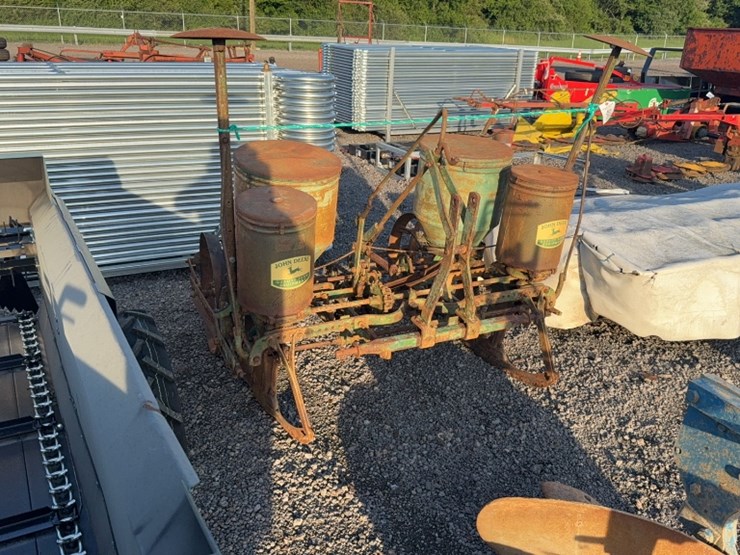john-deere-2-image-2