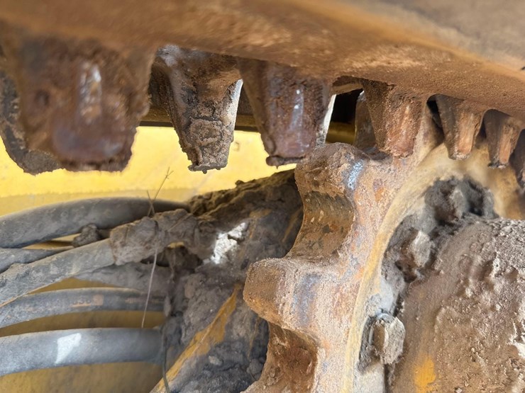 2020-caterpillar-289d3-image-11