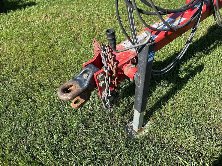 case-ih-330-image-2