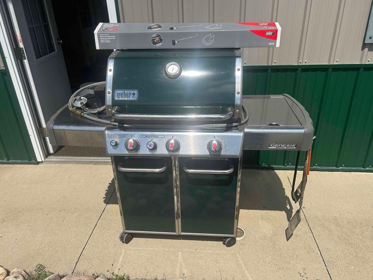 weber-genesis-grill-image-3