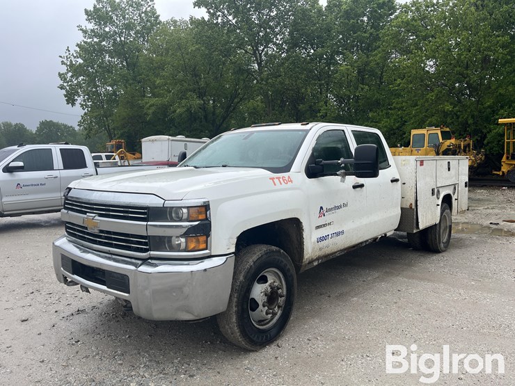 2015-chevrolet-silverado-3500-image-1