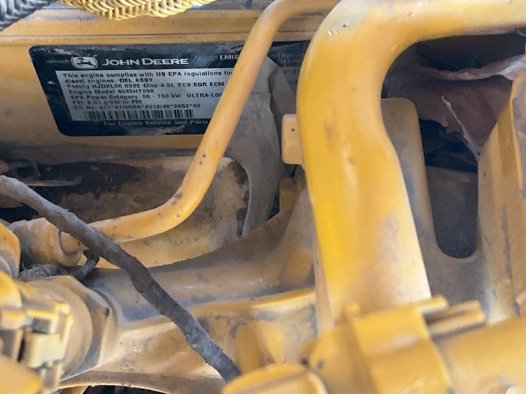 2017-deere-550k-image-11