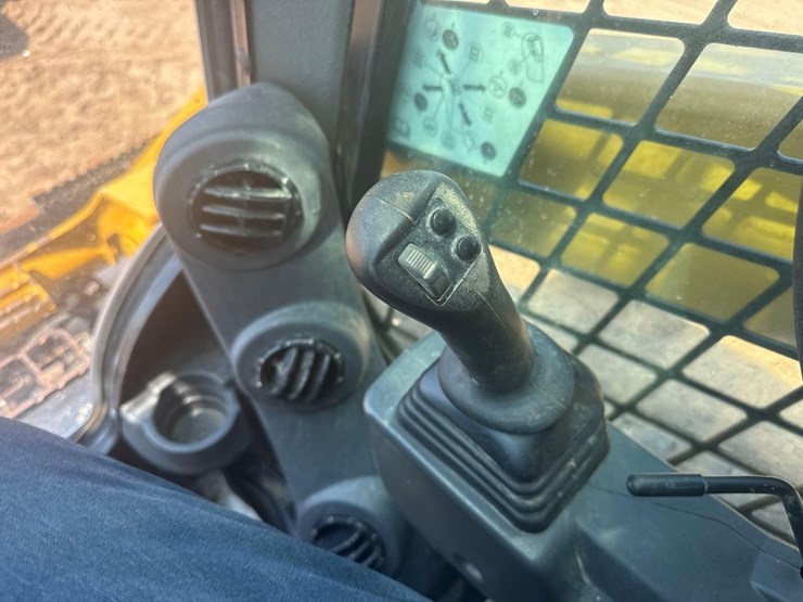 caterpillar-299d3-image-28