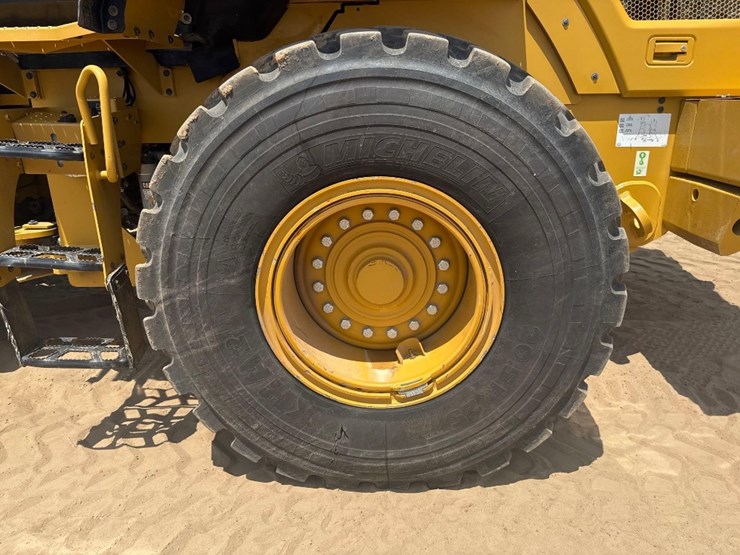 2020-caterpillar-938m-image-9