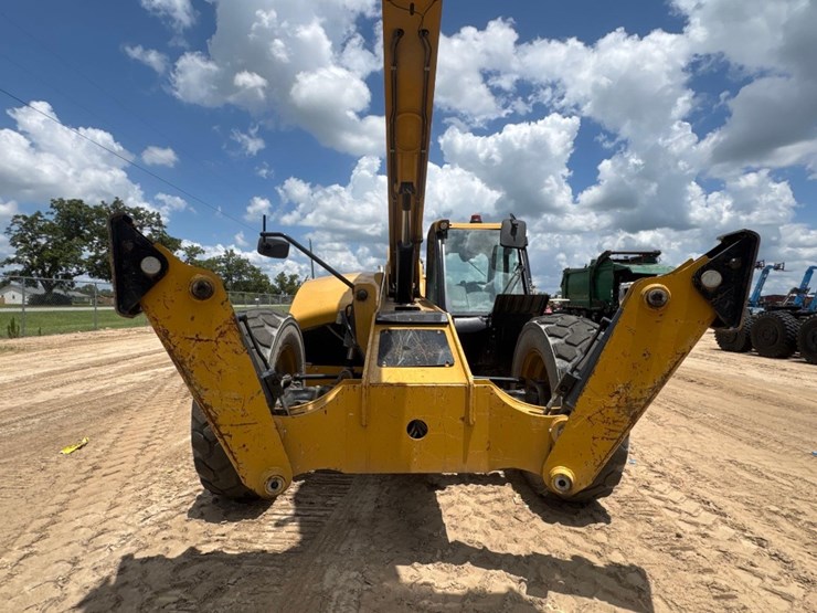 2020-caterpillar-tl1255d-image-15