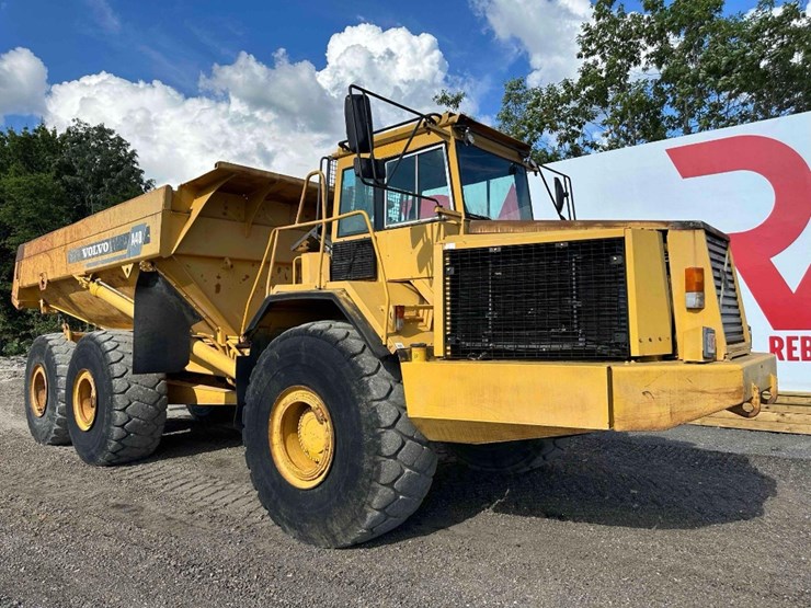 1998-volvo-a40-image-10