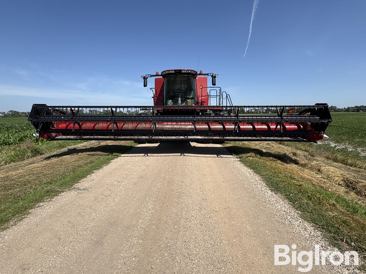 2011-case-ih-3020-image-2