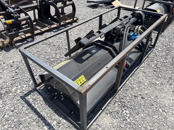 #2048-•-unused-mower-king-ssefgc175-77"-skid-steer-flail-mower-ssefgc17525052801dinv#:-25085-image-4