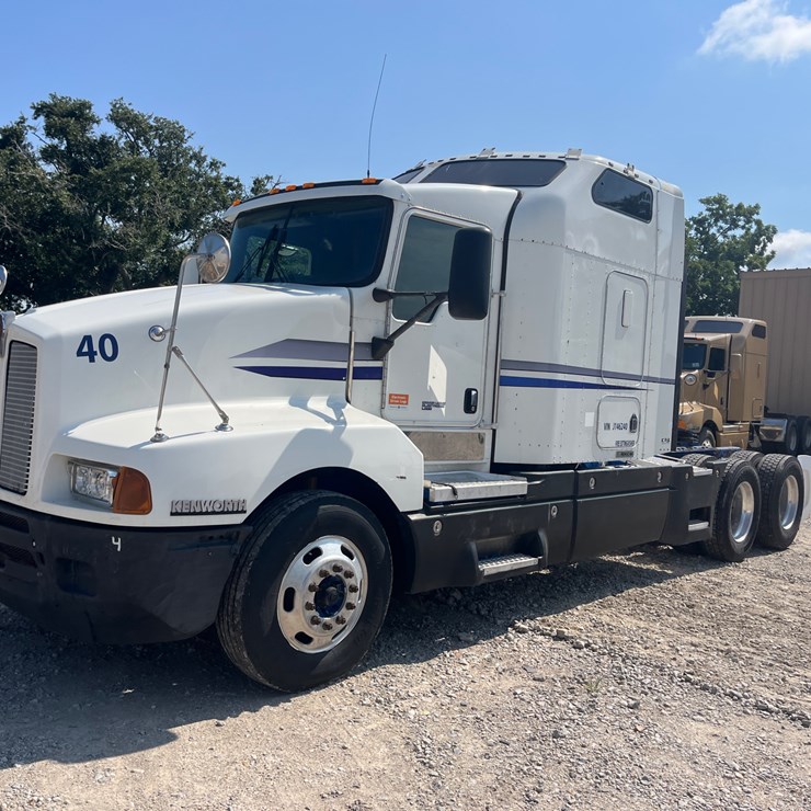 2006 KENWORTH T600