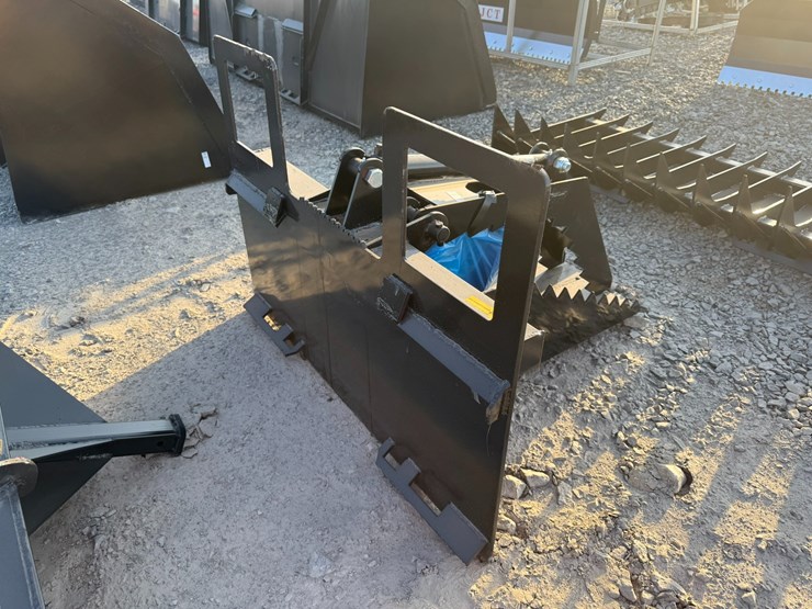 #2076-•-kc-skid-steer-spade-grapple-inv#:-25290-image-1