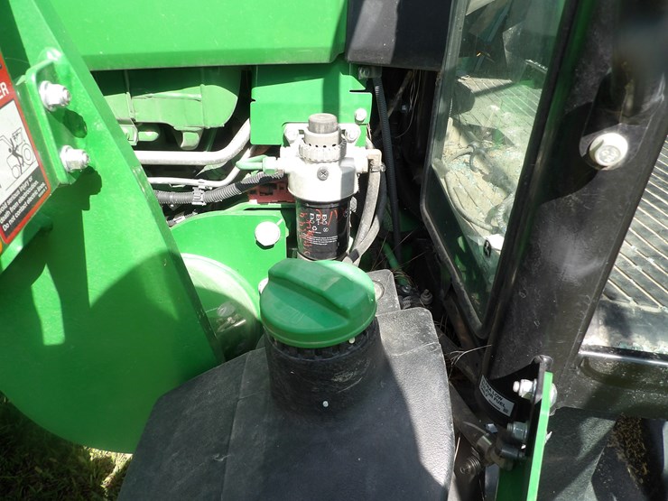2019-john-deere-5090e-image-24
