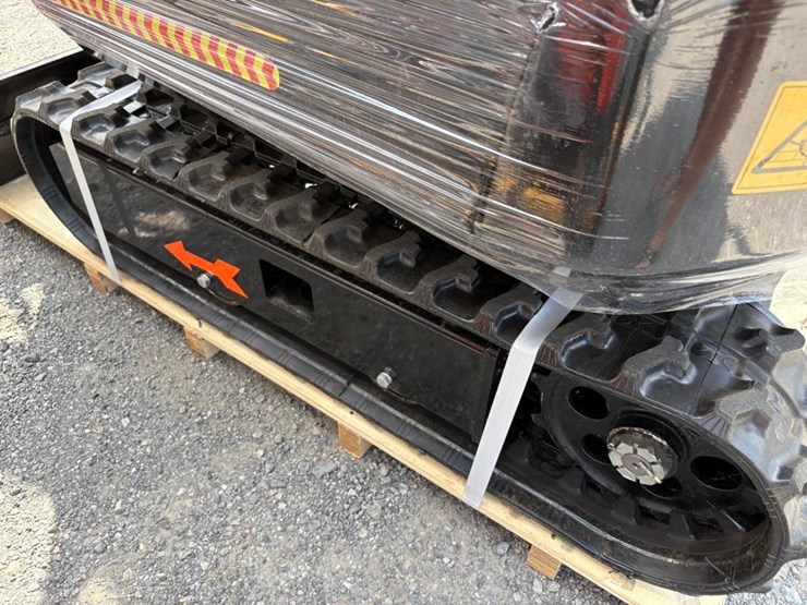 tpm-16-mini-excavator-image-7