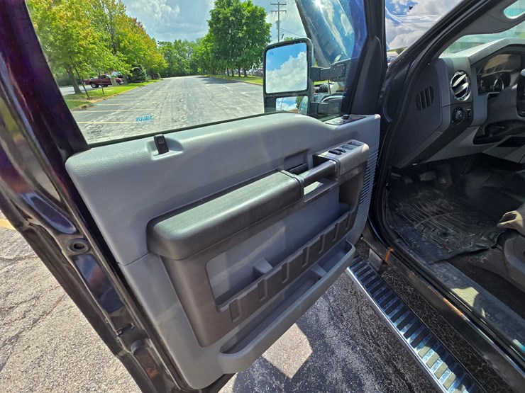 2015-ford-f350-image-60