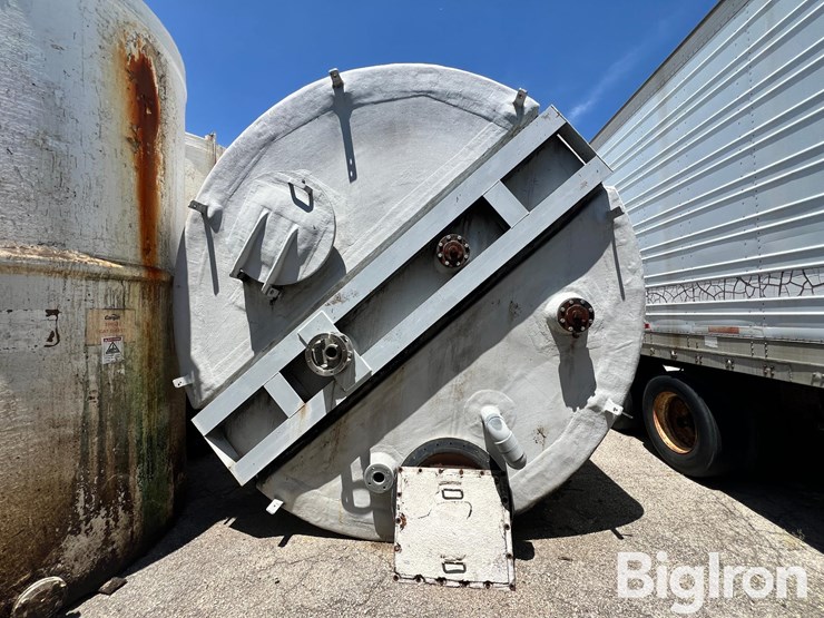 8,000-gallon-(approx.)-fiberglass-liquid-feed-storage-tank-image-7