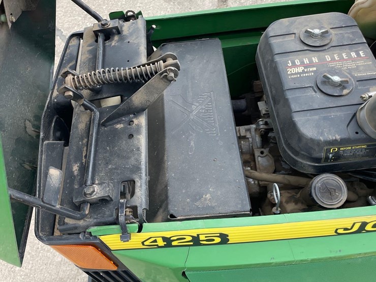 john-deere-425-image-26