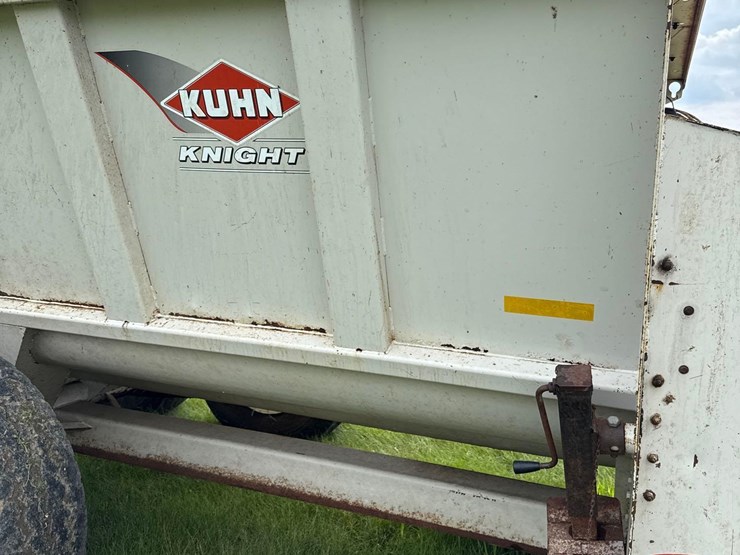 kuhn-knight-8132-image-28