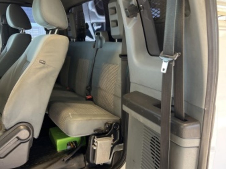 2013-ford-f550-image-27