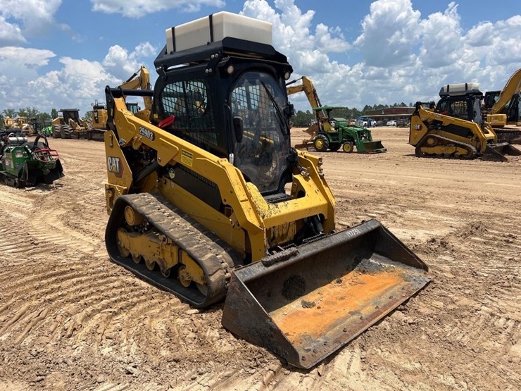 2021-caterpillar-259d3-image-6