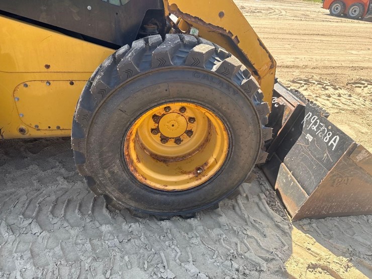 2019-caterpillar-272d2-image-11