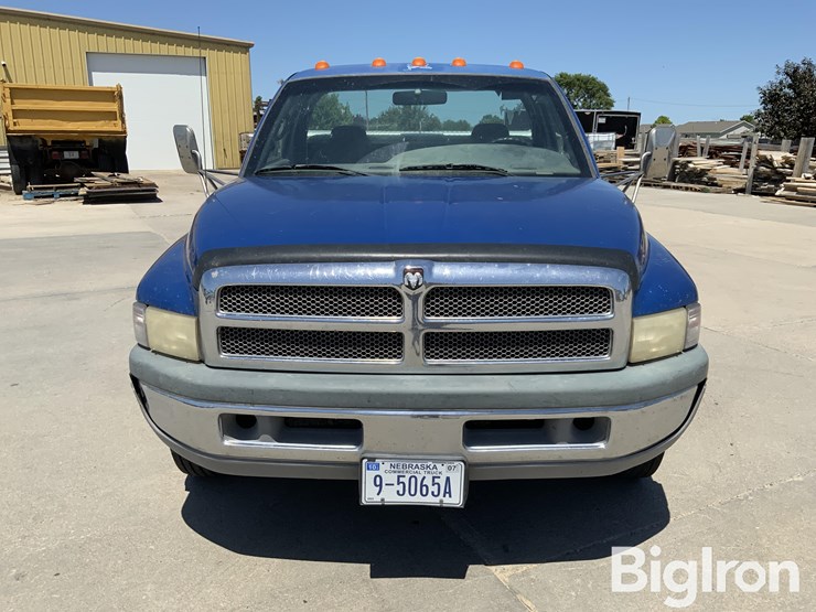 1999-dodge-ram-3500-image-2