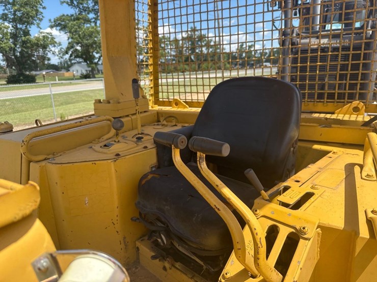 1986-caterpillar-d6h-image-21
