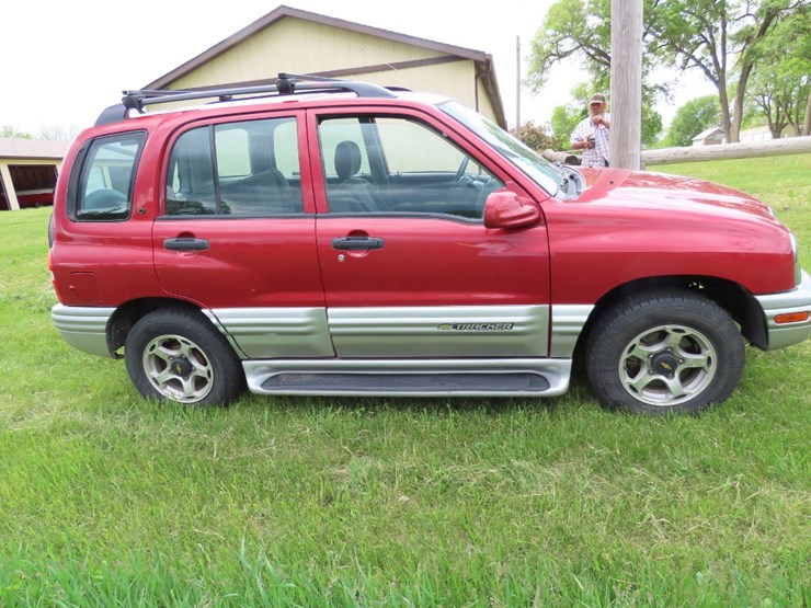 2000-chevrolet-tracker-image-5