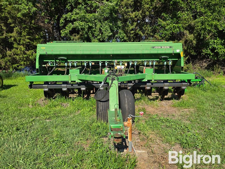 john-deere-750-image-2