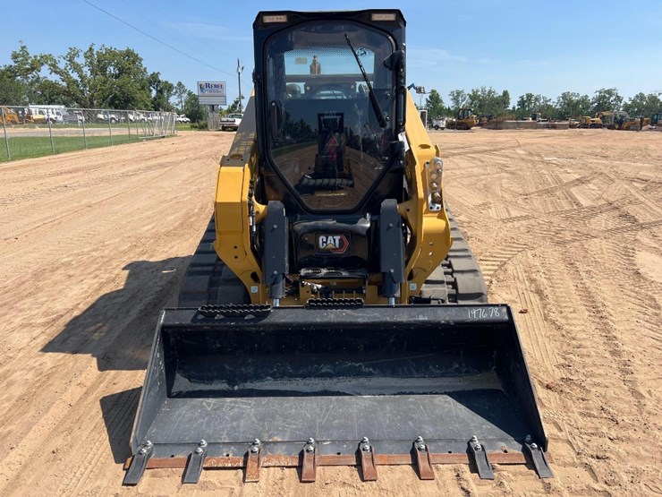 2025-caterpillar-265-skid-steer-image-7