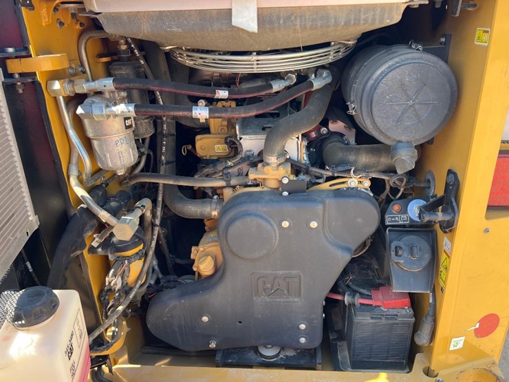 2024-caterpillar-299d3-image-27