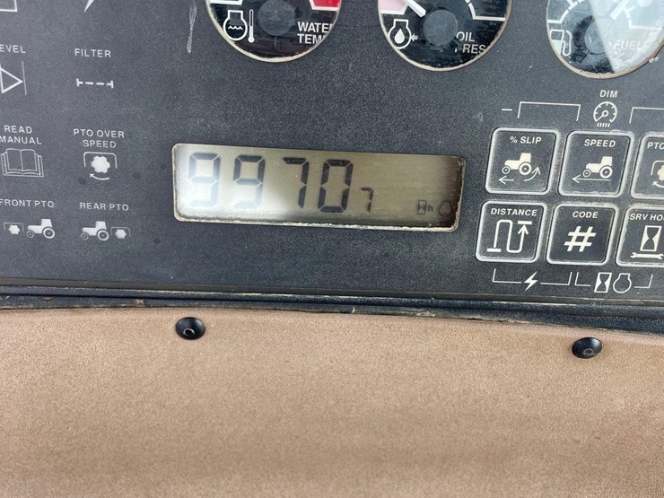 john-deere-8400-image-46